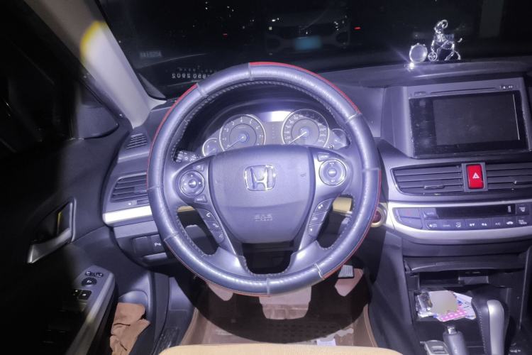 Used Honda Crosstour 2014 2.4L Luxury Edition
