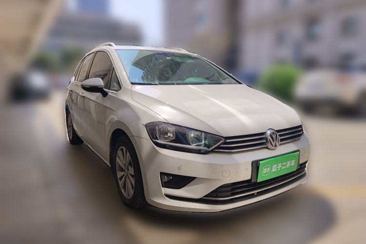 Used Volkswagen Golf Sportsvan 2016 230TSI Automatic Trend Edition Front Right 45 Deg