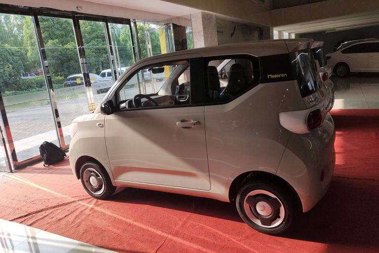 Used Wuling Hongguang MINIEV 2024 3rd Generation 215km Youth Edition