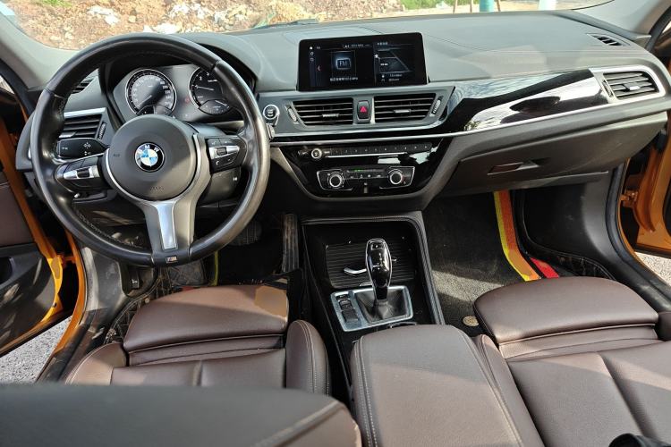 Used BMW 1 Series 2020 120i M Sport Package Center Console
