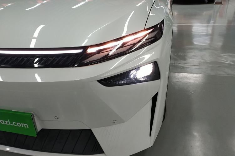 Used Venucia VX6 2023 520 Max
