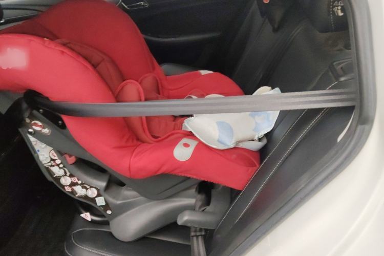 Used Roewe i5 2019 1.5L Automatic 4G Connected Linghao Flagship Edition Left Rear Seat