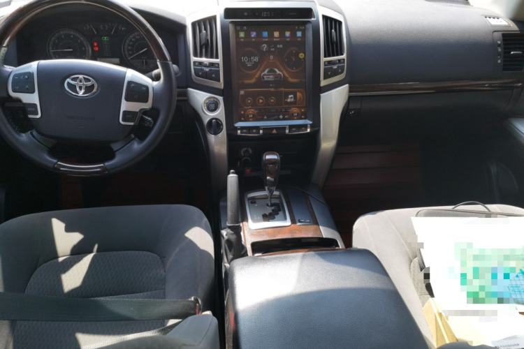 Used Toyota Land Cruiser 