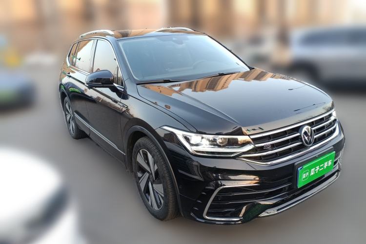 Used Volkswagen Tiguan L 2023 Restyled 330TSI Automatic Two-Wheel Drive R-Line Enhanced Comfort Version
