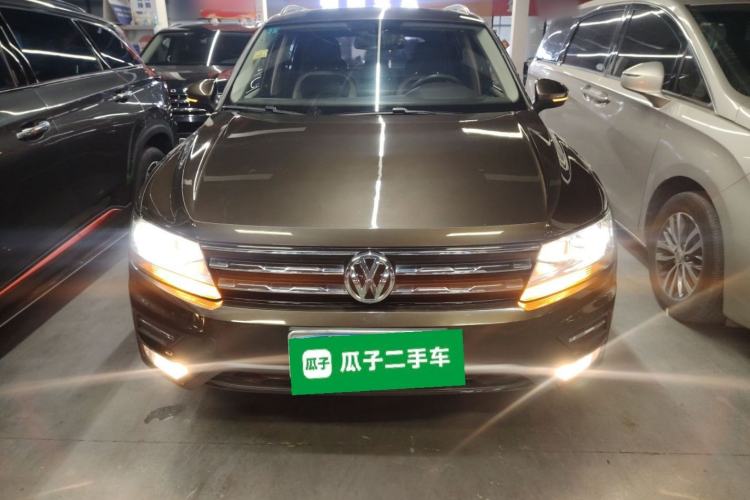 Used Volkswagen Tiguan L 2017 330TSI Automatic Two-Wheel Drive Luxury Edition Front