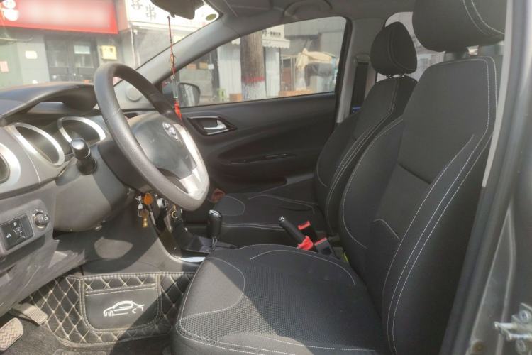 Used Brilliance H230 2012 1.5L AMT Sunroof Version
