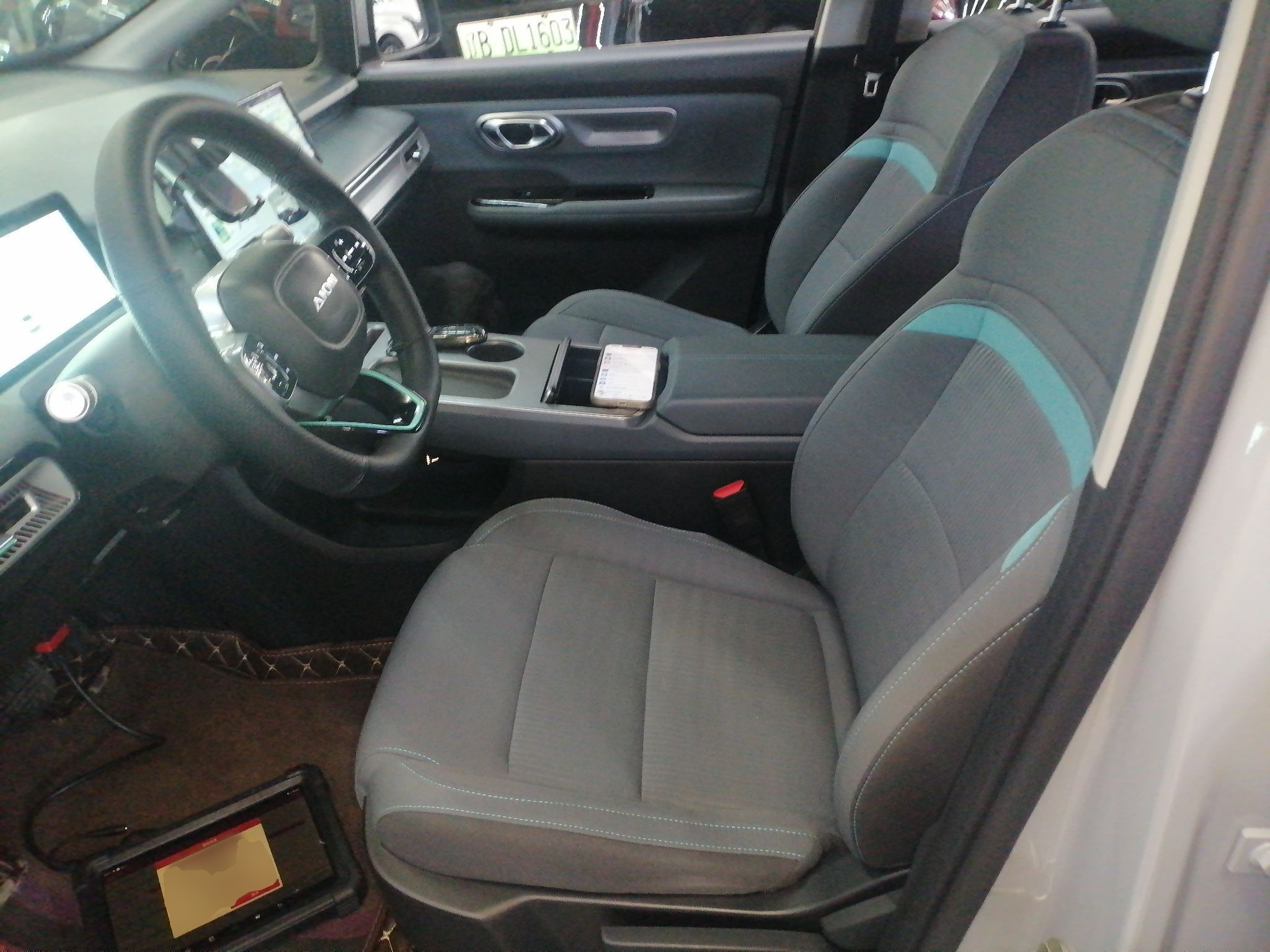 Переднее сиденье в автомобиле