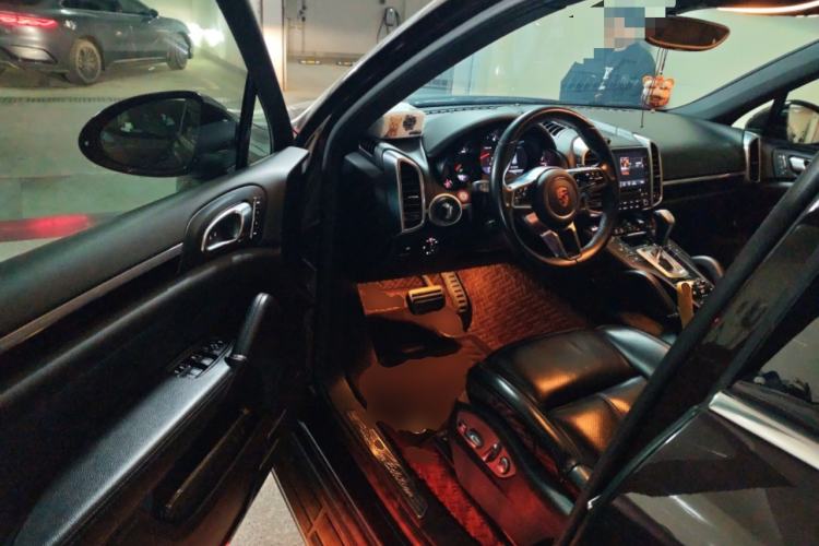 Used Porsche Cayenne 2016 Cayenne Platinum Edition 3.0T