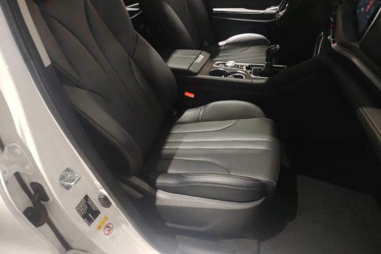 Used Changan CS75 PLUS 2021 1.5T Manual Luxury Version
