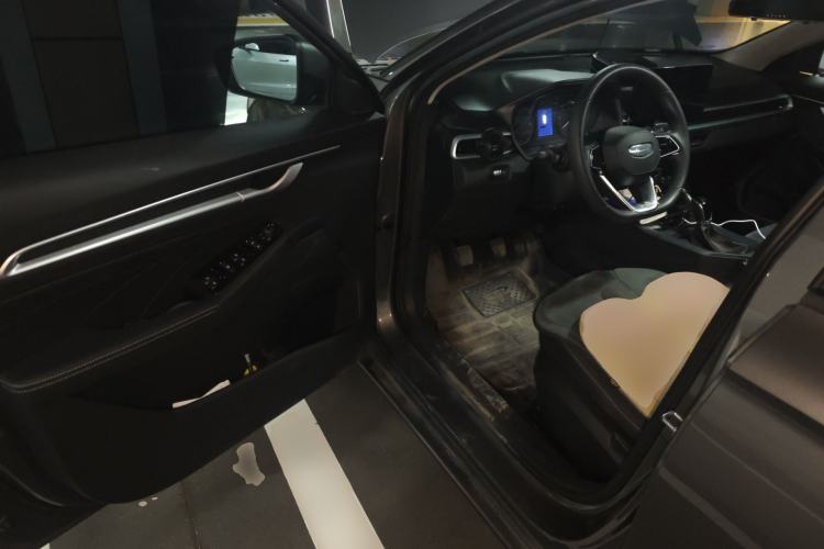 Used Geely Auto Emgrand 2025 4th Generation 1.5L Manual - Starry Edition