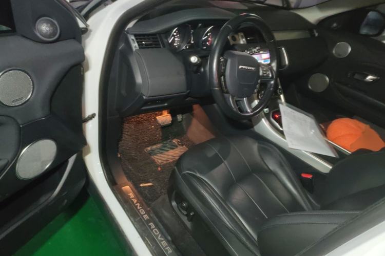 Used Land Rover Range Evoque 2018 240 PS SE Smart Brilliance Edition
