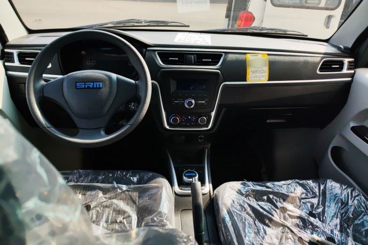 Used SRM Haoyun 2025 Launch Edition Farady 42.3 kWh 305 km 6 seats
