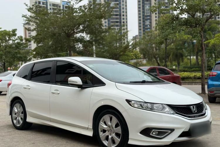 Used Honda Jade 2013 1.8L automatic Comfort version 5 seats
