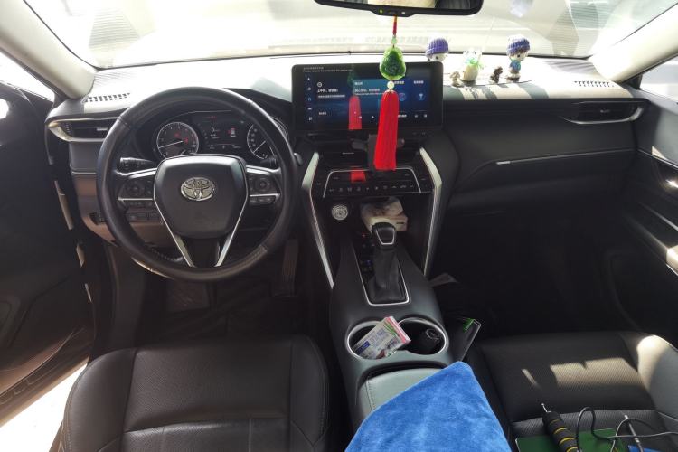 Used Toyota Harrier 2022 2.0L CVT Two-Wheel Drive Deluxe Edition