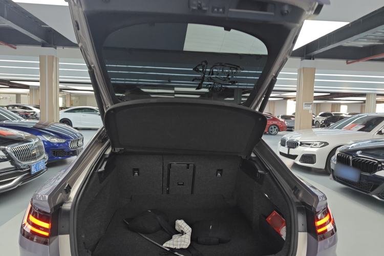 Used Volkswagen FAW-Volkswagen CC 2019 380TSI Yeyan Edition China VI Standard Trunk