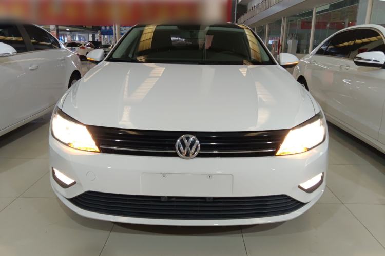 Used Volkswagen Lamando 2015 230TSI DSG Fashion Edition
