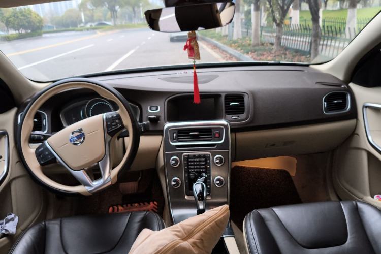 Used Volvo S60 2015 S60L T5 Intelligent Drive Edition
