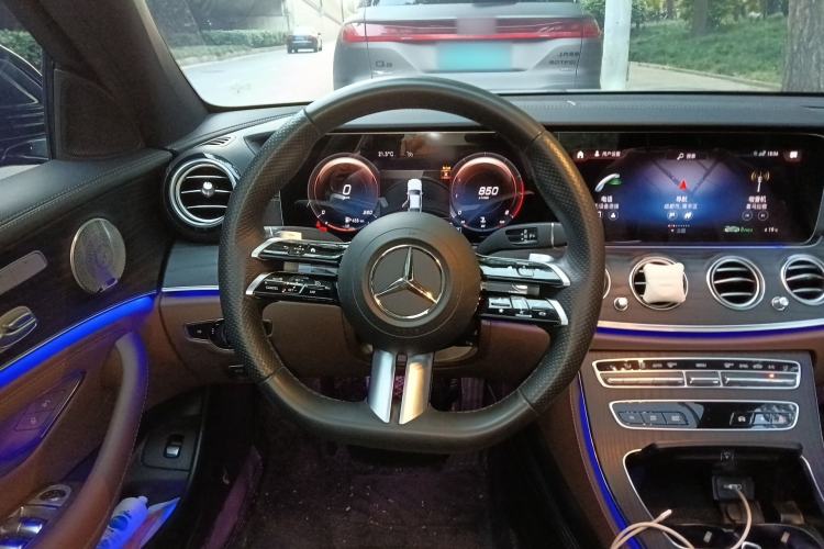Used Mercedes-Benz E-Class 2022 Revised Version E 300 L Sport Luxury Edition Steering Wheel