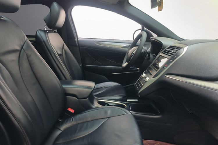 Used Lincoln MKC 2017 2.0T Two-Wheel Drive Deluxe Edition