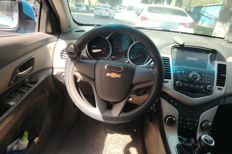 Used Chevrolet Cruze 2012 1.6L SL MT
