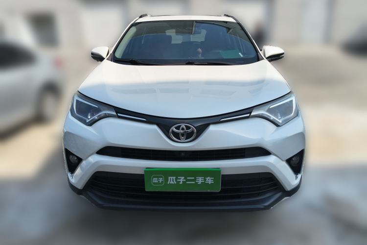 Used Toyota RAV4 2016 2.0L CVT Two-Wheel Drive Fashion Edition China V Standard