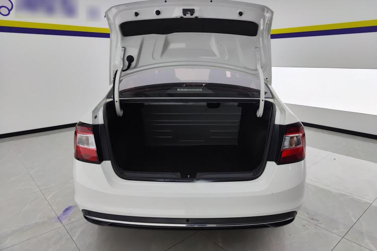 Used Skoda Rapid 2019 1.5L Automatic Comfort Edition China VI Standard