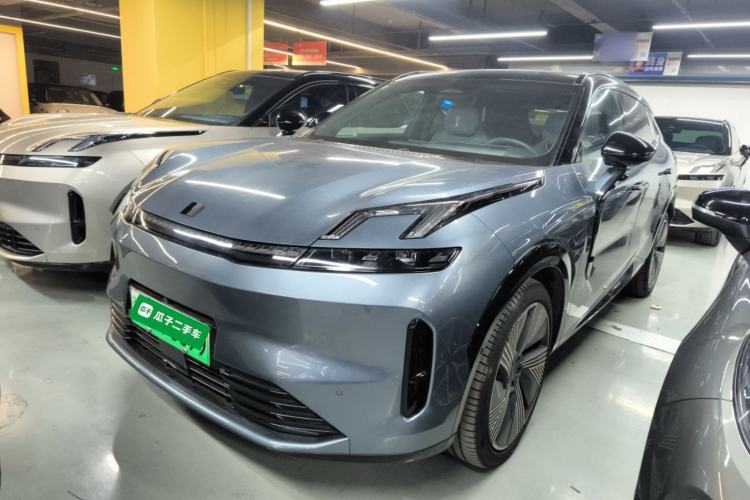 Used Lynk & Co 08 EM-P 2025 220 km All-Wheel-Drive Performance Halo