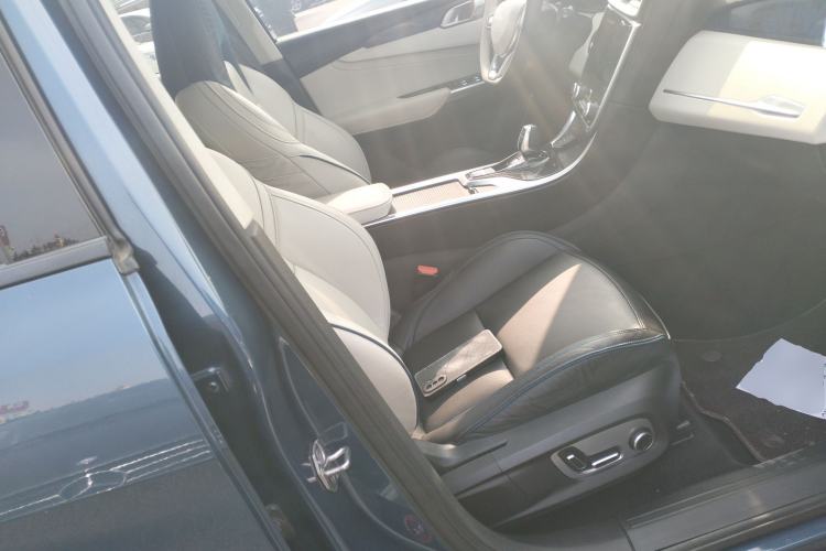 Used Lynk & Co 01 2017 2.0T Two-Wheel Drive Zhaopu Version
