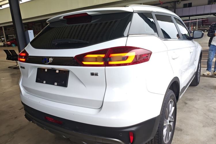 Used Geely Auto Emgrand X7 Sport 2020 1.8TD DCT Two-Wheel Drive Smart Connect 4G-Enabled Version