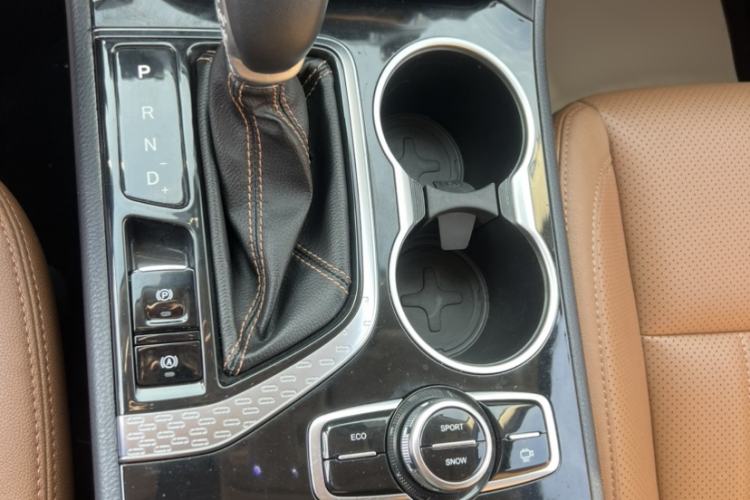 Used Changan CS95 2017 2.0T Two-Wheel Drive Zhituo Edition