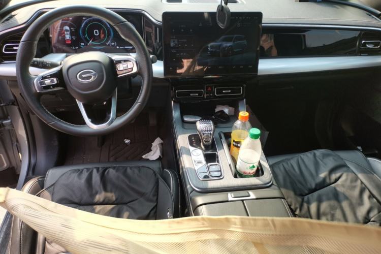 Used GAC Trumpchi GS8 2022 Linghang Series 2.0 TGDI Two-Wheel-Drive Luxury Smart Connectivity Version (7 Seats)