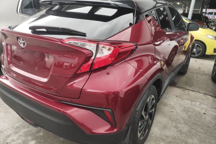 Used Toyota IZOA 2018 2.0L Yichi Version China VI Standard