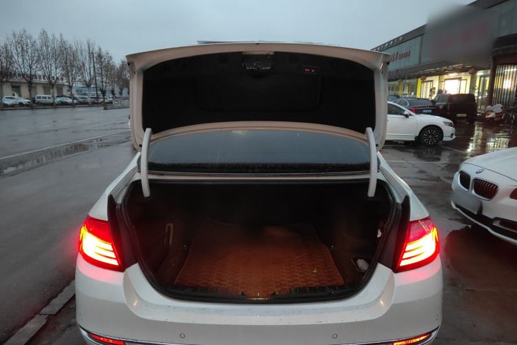 Used BMW 5 Series 2014 525Li Luxury Design Package
