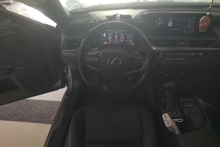 Used Lexus ES 2020 200 Excellence Edition Steering Wheel