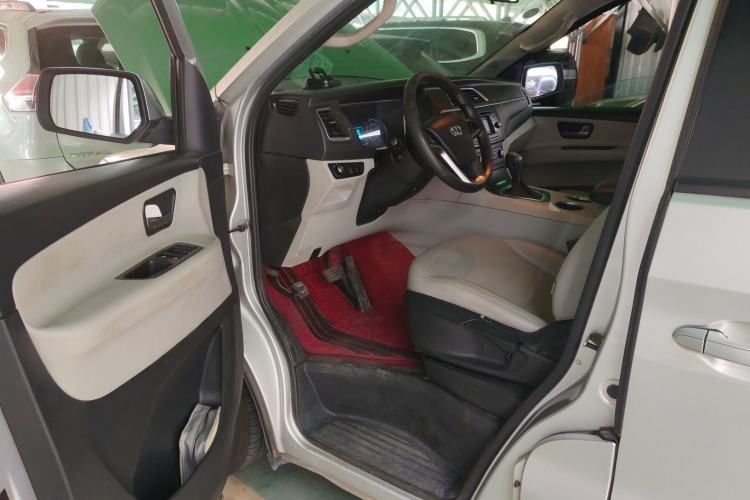 Used Huasong 7 2017 2.0T Automatic Elite Edition Driver Seat