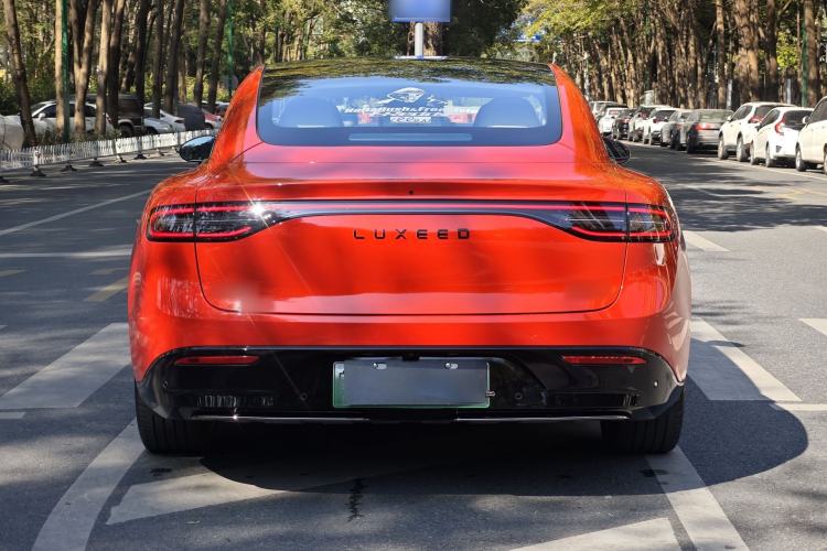 Used Hima Luxeed S7 2025 785 km Ultra