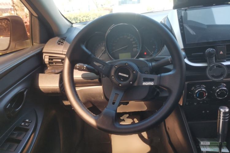 Used Toyota YARiS L Zhi Xiang 2017 1.5E CVT Dynamic Edition Steering Wheel