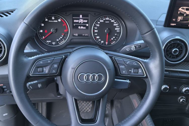 Used Audi Q2L 2018 35 TFSI Launch Exclusive Edition China V