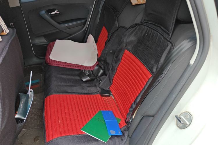 Used Volkswagen Polo 2013 1.6L Manual Comfort Edition
