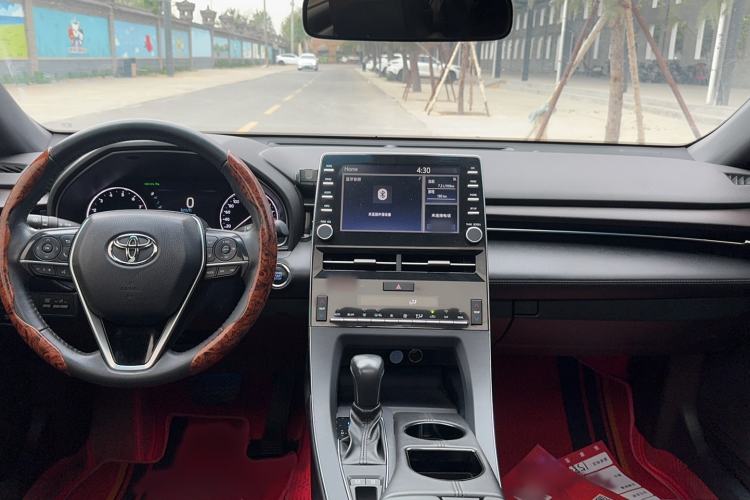 Used Toyota Avalon 2019 2.0L XLE Premium Edition China VI Interior 3