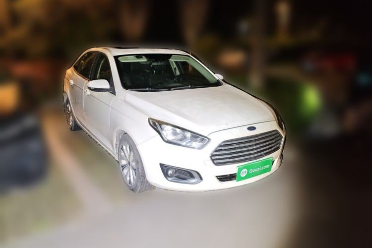 Used Ford Escort 2015 1.5L Manual Fashion Edition