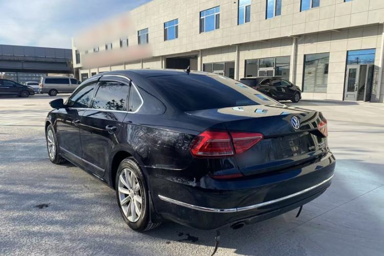 Used Volkswagen Passat 2017 330TSI DSG Luxury Edition
