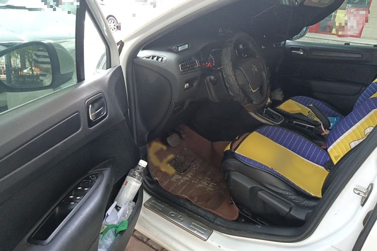 Used Citroen C4 Sega 2018 1.6L Automatic Comfort Model Interior 3