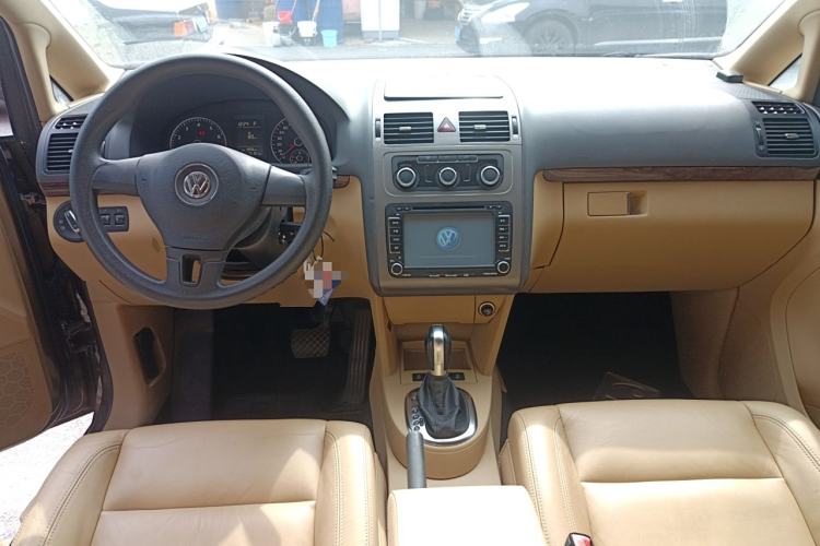 Used Volkswagen Touran 2015 1.4T DSG Comfort Edition 5 Seats
