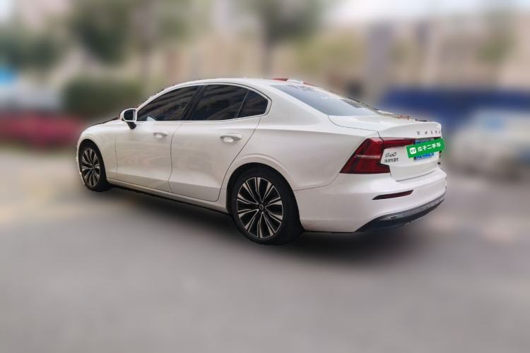 Used Volvo S60 2023 B4 Zhiyuan Luxury Edition