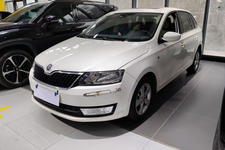Used Skoda Rapid Spaceback 2016 Revised 1.6L Automatic Chuanxing Version