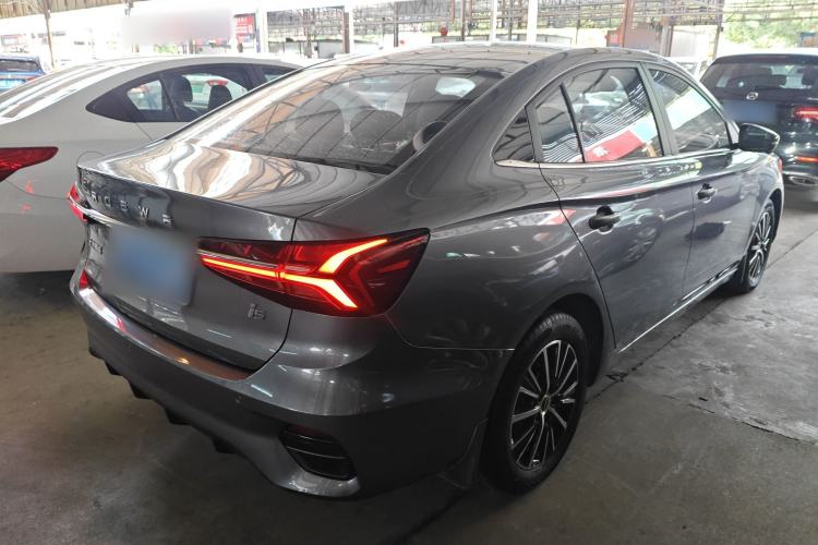 Used Roewe i5 2021 Revised 1.5L CVT Starry Edition Rear Right 45 Deg