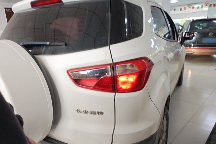 Used Ford EcoSport 2013 1.5L Automatic Fashion Model Rear Right 45 Deg