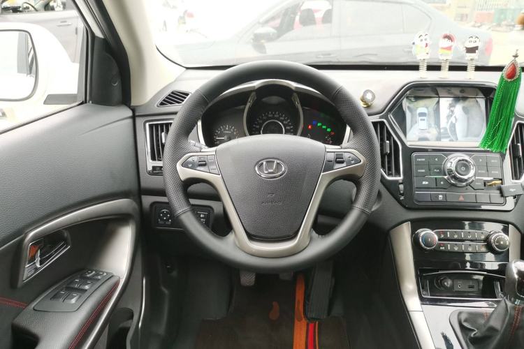 Used Huatai Santa Fe 2016 1.5T Gasoline Manual Two-Wheel Drive Smart Enjoyment i3 Model
