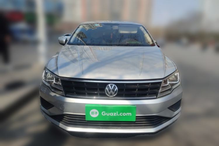 Used Volkswagen Jetta 2017 1.5L Manual Fashion Edition
